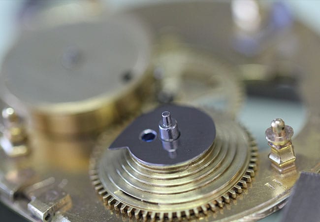 J080033004 THE-POCKET WATCH JAQUET DROZ MOUVEMENT CLOSE UP