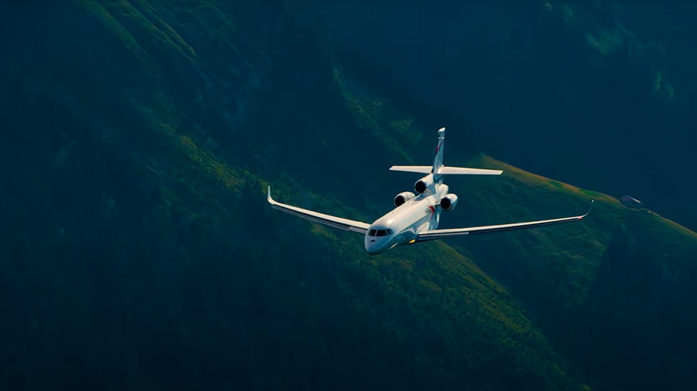 Jaquet Droz, Your Phygital venue, Dassault aviation, Falcon 8X, Peak performance at Les Éplatures airport