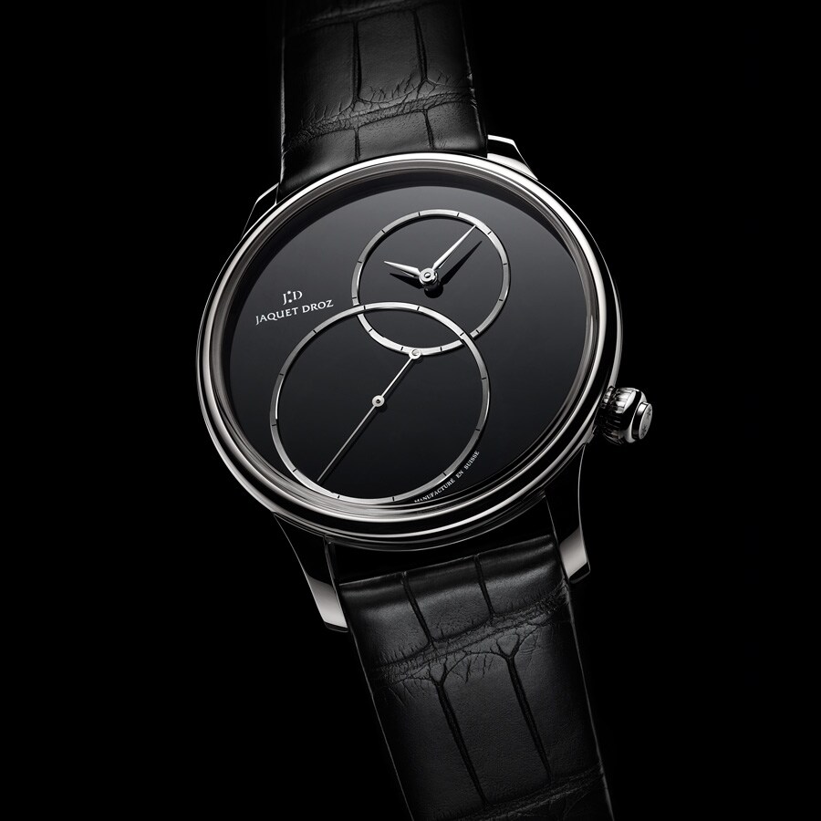 Baselworld 2016 Preview: Grande Seconde Off-Centered Onyx, the essence of blackAnteprima Baselworld 2016: Grande Seconde Off-Centered, l’essenza del nero 