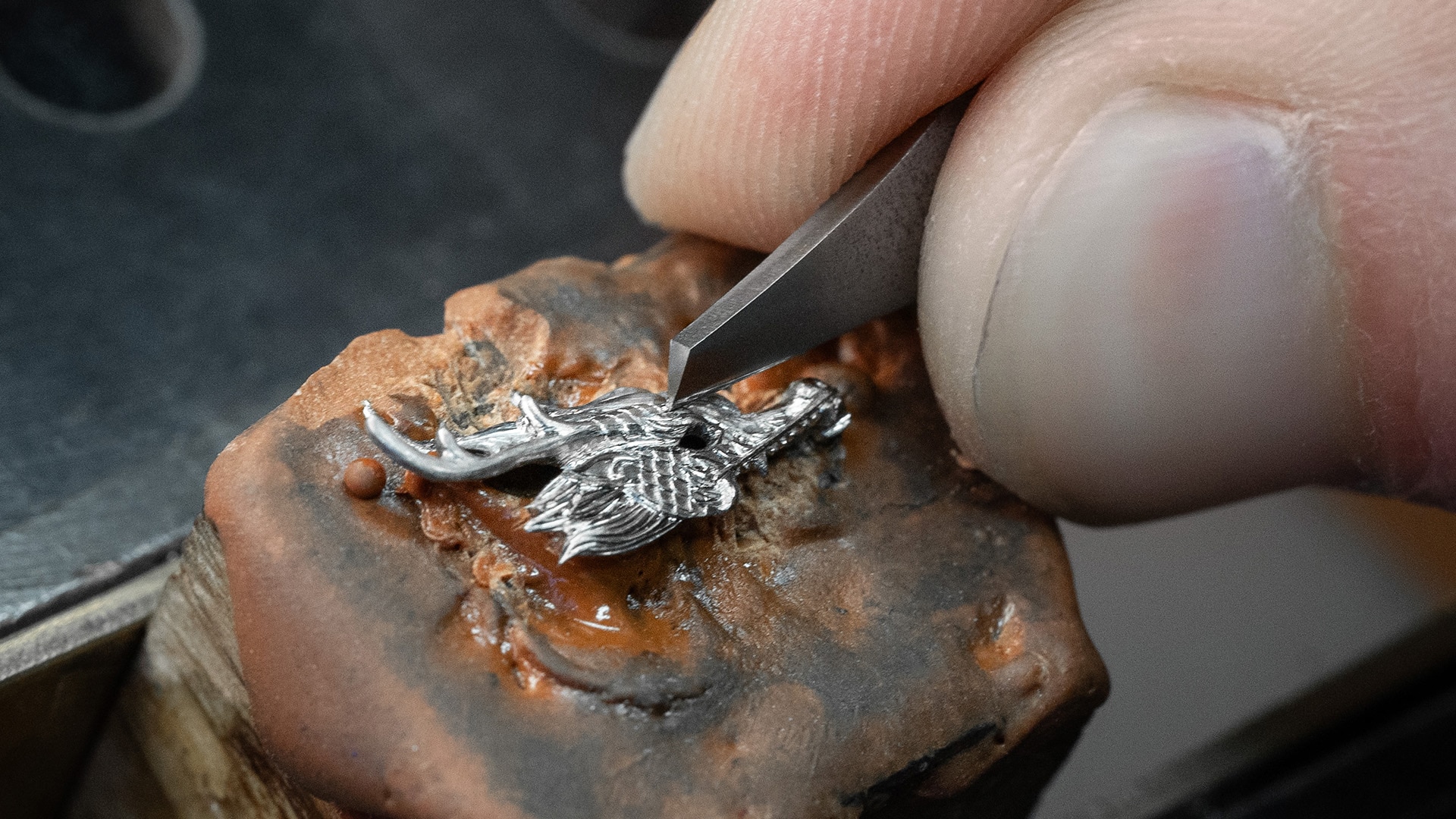 Imperial Dragon Automaton Sapphire – Opal