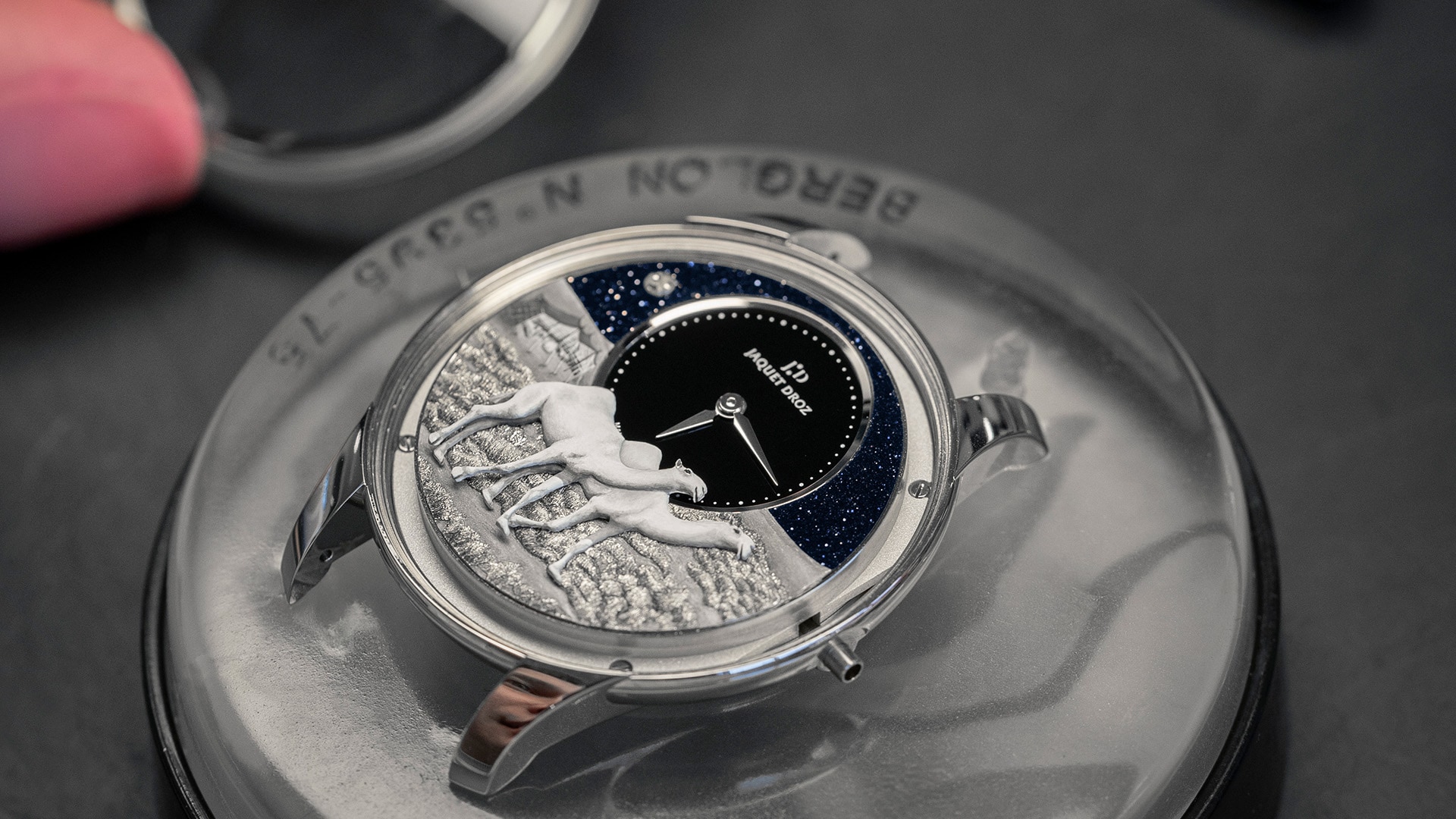 Petite Heure Minute Platinum - Camels