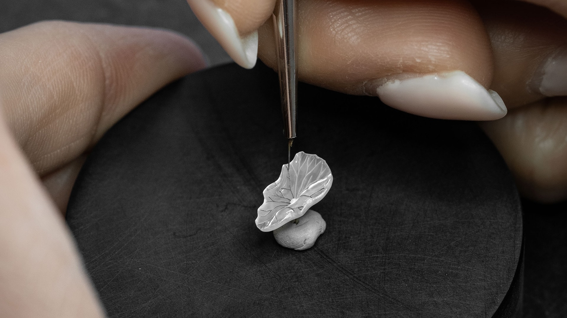 Petite Heure Minute Red Gold - Japanese Garden