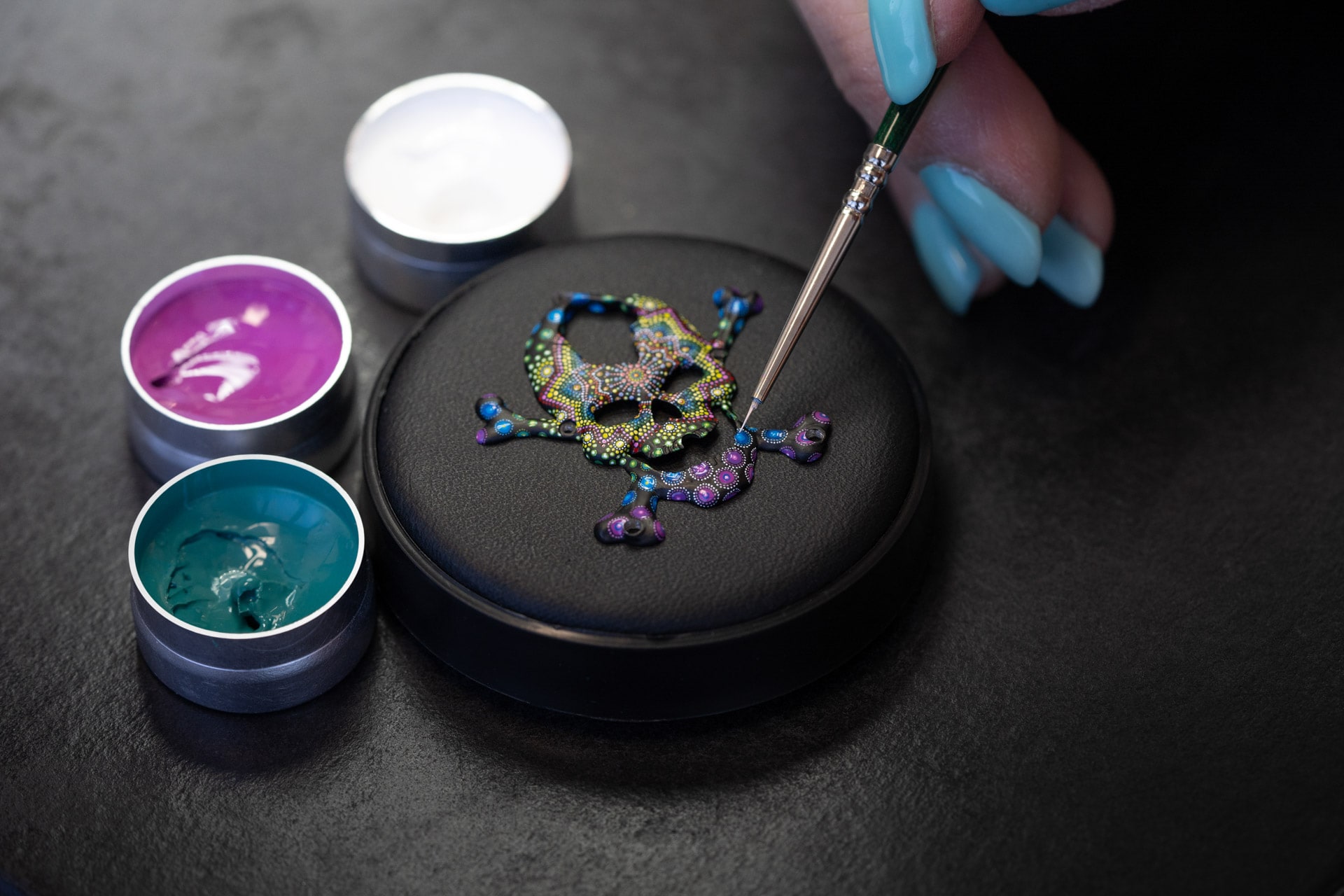 Tourbillon Skelet Skull Pointillism, painting workshop