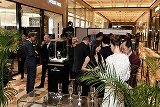 THE “STORY OF THE UNIQUE”  PRESENTED IN SINGAPORE