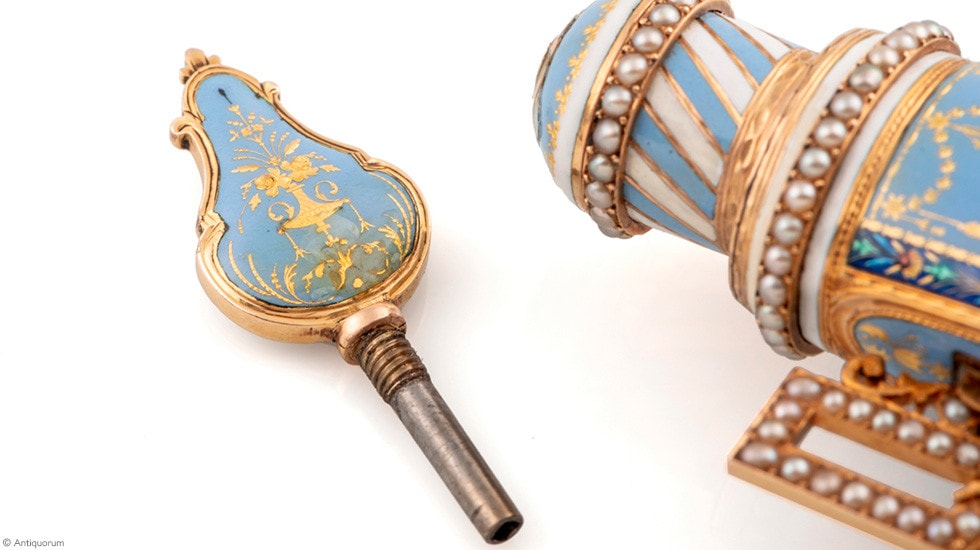 Jaquet Droz, record auction for L Oiseau Privé, Key Close-Up