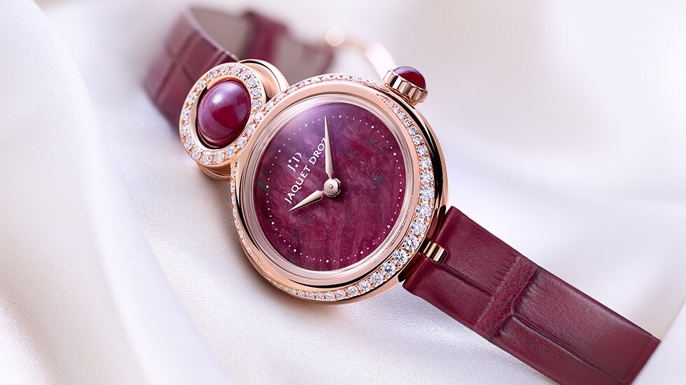 Valentine's Day: Jaquet Droz, Lady 8 Petite, J014603273, Ambiance
