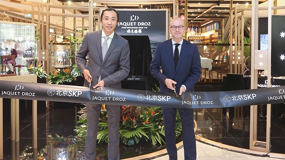 JAQUET DROZ EXCLUSIVELY REVEALS ITS NEW AUTOMATON WATCH, THE TROPICAL BIRD REPEATER, AT A FASCINATING EXHIBITION IN BEIJING.