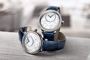 A NEW GOLD AND MOTHER-OF-PEARL FACE FOR THE PETITE HEURE MINUTE